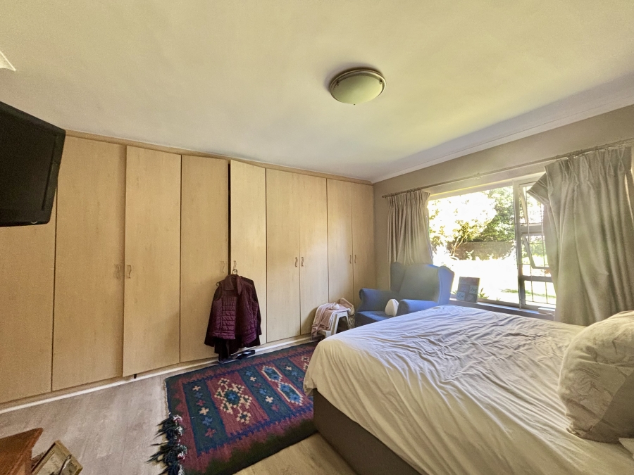 4 Bedroom Property for Sale in Vierlanden Western Cape